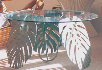 Philodendron Leaf Table